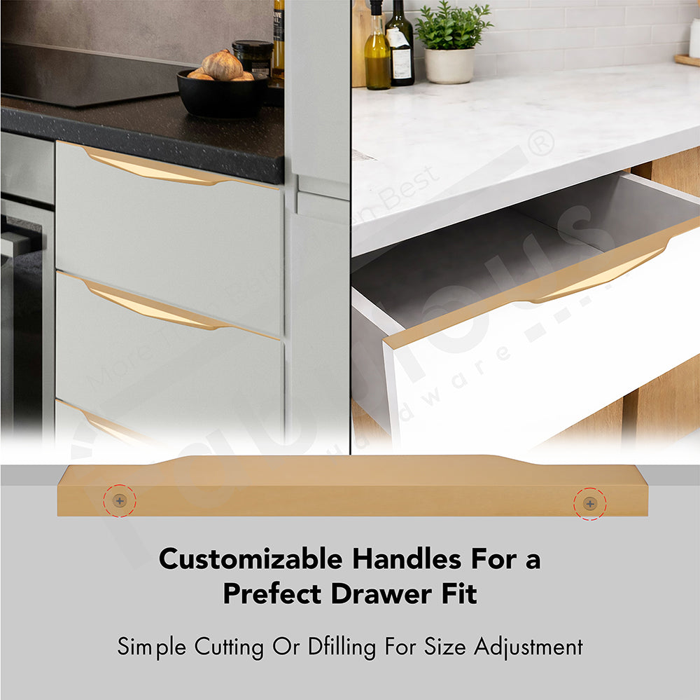 Edge Profile Handle 031 BS installed on open kitchen drawer with cutlery and spice organizer